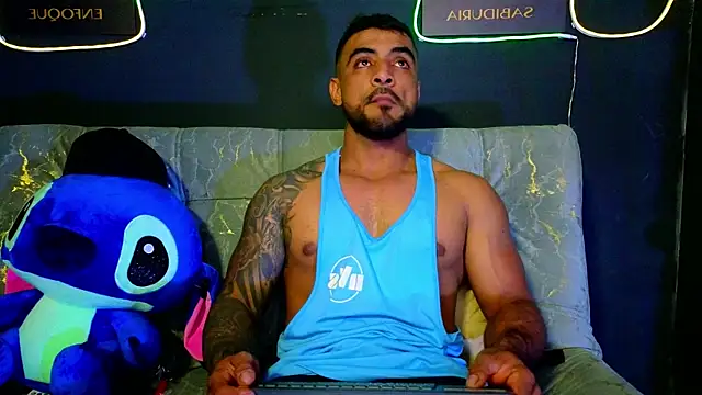 Snapshot of ERIC_HARRISON chatting on November 19, 2025, 2:00 am ERIC HARRISON online show from November 19, 2025, 2:00 am