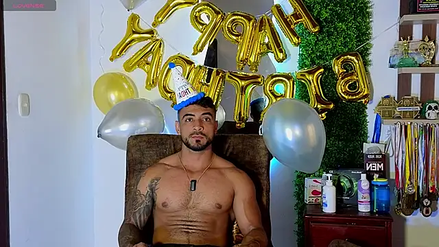 Snapshot of ERIC_HARRISON chatting on March 18, 2025, 1:12 pm ERIC HARRISON online show from March 18, 2025, 1:12 pm