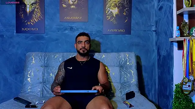 Snapshot of ERIC_HARRISON chatting on September 21, 2025, 10:37 pm ERIC HARRISON online show from September 21, 2025, 10:37 pm