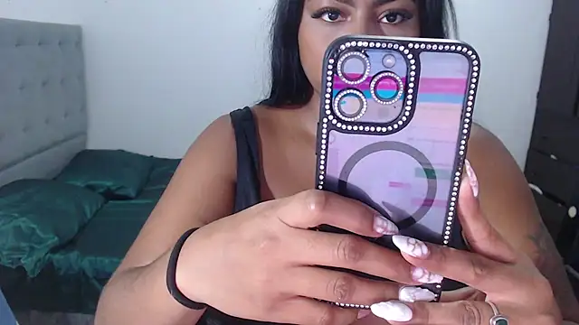 alanajonees22 online show from July 11, 2026, 3:45 pm