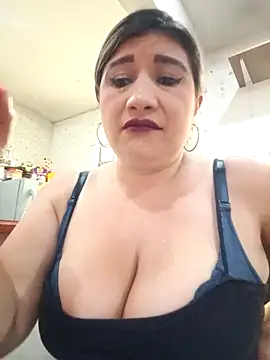 Hannahcandyy online show from November 4, 2025, 9:29 pm