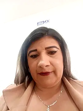 Hannahcandyy online show from April 27, 2026, 4:49 pm