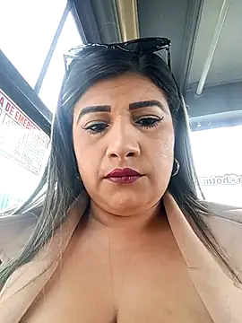 Snapshot of Hannahcandyy chatting on March 3, 2026, 12:34 pm Hannahcandyy online show from March 3, 2026, 12:34 pm