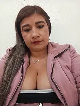Hannahcandyy online show from May 26, 2026, 10:19 pm