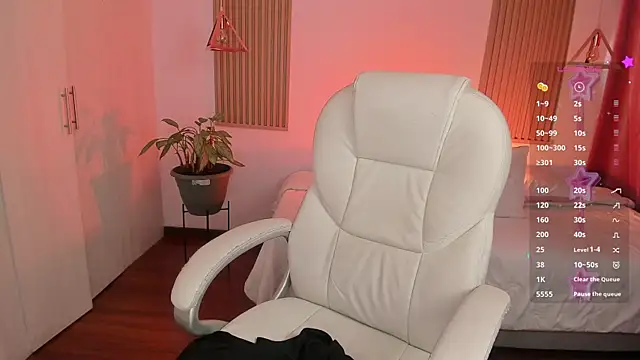 Snapshot of Kendall_Bunnyy chatting on December 15, 2025, 6:58 pm Kendall Bunnyy online show from December 15, 2025, 6:58 pm