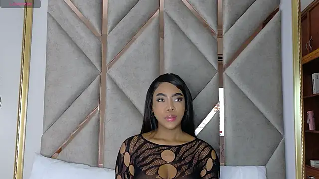 Snapshot of Lola_King chatting on October 2, 2025, 7:28 pm Lola King online show from October 2, 2025, 7:28 pm