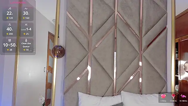 Snapshot of Lola_King chatting on October 28, 2025, 12:11 am Lola King online show from October 28, 2025, 12:11 am