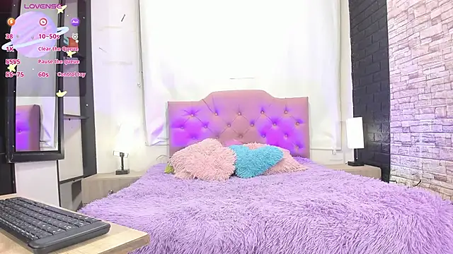 Snapshot of kitty_queen10 chatting on December 20, 2025, 4:48 am kitty queen10 online show from December 20, 2025, 4:48 am