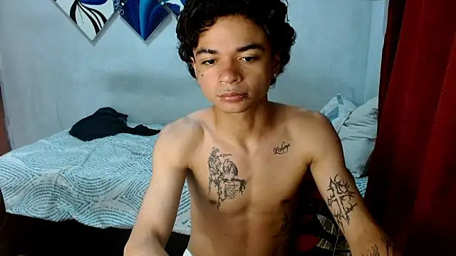 Lovebeng  online show from November 17, 2025, 4:16 am