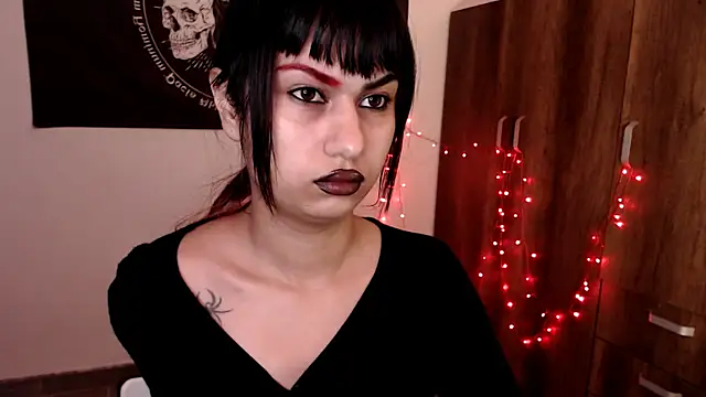 Snapshot of Little-Lucifer chatting on March 12, 2026, 9:41 pm Little-Lucifer online show from March 12, 2026, 9:41 pm