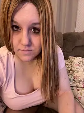 Snapshot of PuckBunny17 chatting on November 2, 2025, 3:00 am PuckBunny17 online show from November 2, 2025, 3:00 am