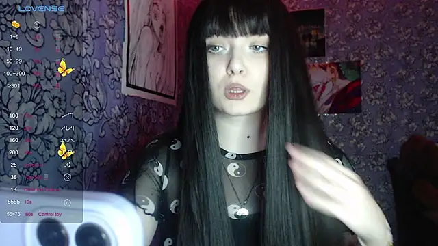 twinkling melon online show from February 22, 2025, 5:13 pm