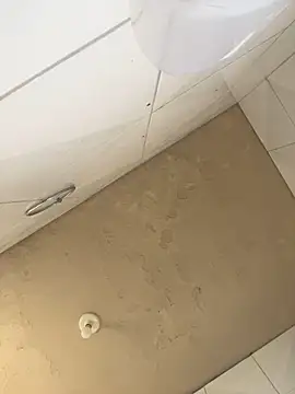 Snapshot of Vih222 chatting on February 24, 2025, 2:04 pm Vih222 online show from February 24, 2025, 2:04 pm