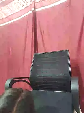 Snapshot of Sweetie_swali chatting on January 10, 2025, 1:32 am Sweetie swali online show from January 10, 2025, 1:32 am