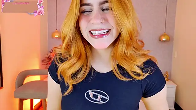 Snapshot of april_rousse chatting on April 15, 2026, 1:59 pm april rousse online show from April 15, 2026, 1:59 pm