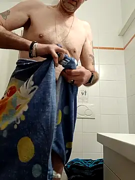 Snapshot of pascalino100 chatting on March 27, 2026, 6:55 am pascalino100 online show from March 27, 2026, 6:55 am