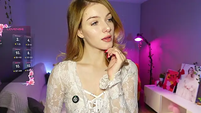 Snapshot of SpiceJessy chatting on February 13, 2026, 8:14 am SpiceJessy online show from February 13, 2026, 8:14 am