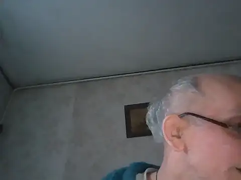 mariusica1xh online show from October 24, 2025, 3:11 pm