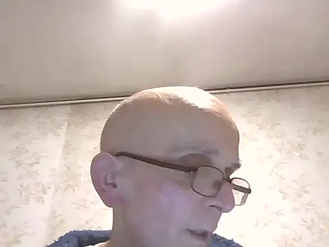 mariusica1xh online show from November 10, 2025, 10:15 pm