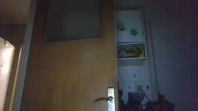 mariusica1xh online show from April 9, 2026, 9:43 pm