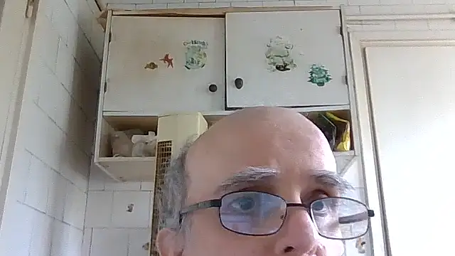 mariusica1xh online show from May 19, 2026, 3:52 pm