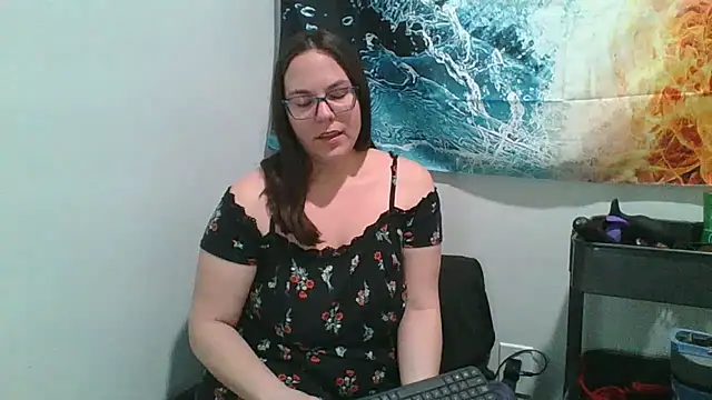 Snapshot of Punishwithpain chatting on February 18, 2025, 10:47 pm Punishwithpain online show from February 18, 2025, 10:47 pm