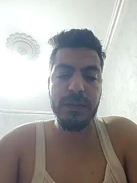 Snapshot of otmanechenini chatting on December 29, 2024, 2:10 pm otmanechenini online show from December 29, 2024, 2:10 pm