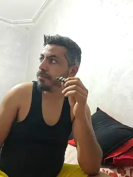 Snapshot of otmanechenini chatting on December 25, 2024, 1:41 pm otmanechenini online show from December 25, 2024, 1:41 pm