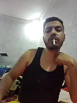 Snapshot of otmanechenini chatting on December 24, 2024, 9:11 pm otmanechenini online show from December 24, 2024, 9:11 pm