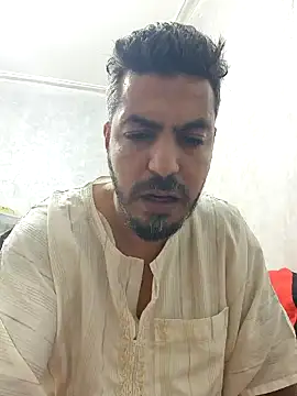 Snapshot of otmanechenini chatting on December 27, 2024, 10:16 pm otmanechenini online show from December 27, 2024, 10:16 pm