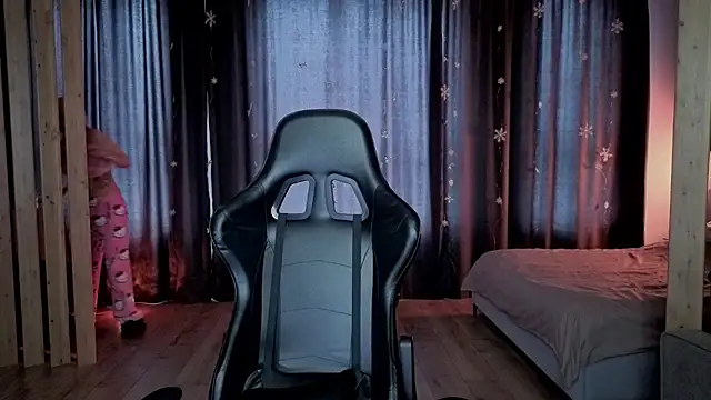 Snapshot of RileyMee chatting on February 15, 2026, 4:02 am RileyMee online show from February 15, 2026, 4:02 am