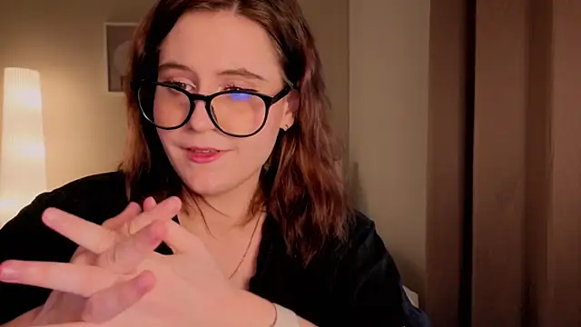 Diana Flower online show from December 4, 2025, 4:55 am