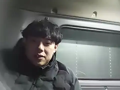 Snapshot of whitebriefboy chatting on February 3, 2025, 5:35 pm whitebriefboy online show from February 3, 2025, 5:35 pm