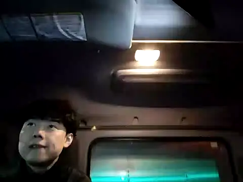 Snapshot of whitebriefboy chatting on February 2, 2025, 2:24 pm whitebriefboy online show from February 2, 2025, 2:24 pm