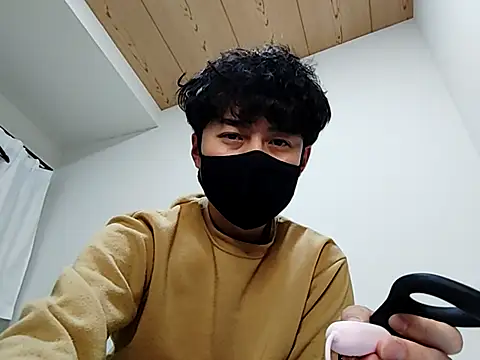 Snapshot of whitebriefboy chatting on February 17, 2025, 3:22 pm whitebriefboy online show from February 17, 2025, 3:22 pm