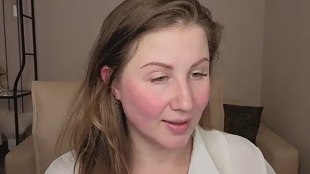 Snapshot of Helens_love chatting on February 11, 2026, 8:03 am Helens love online show from February 11, 2026, 8:03 am