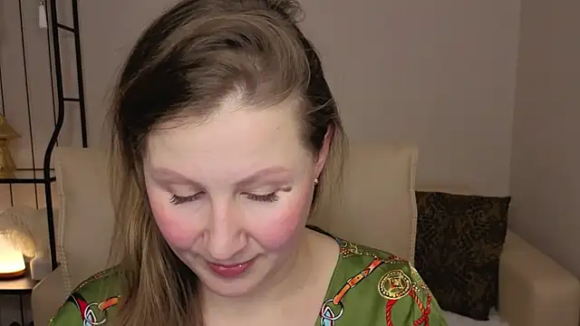 Snapshot of Helens_love chatting on February 3, 2026, 7:57 am Helens love online show from February 3, 2026, 7:57 am