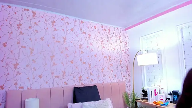 Snapshot of amber-hill chatting on November 24, 2025, 7:03 pm amber-hill online show from November 24, 2025, 7:03 pm