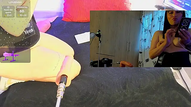 Snapshot of jolee__ chatting on February 10, 2026, 10:31 pm jolee online show from February 10, 2026, 10:31 pm