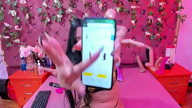 Snapshot of Mariana_Prin chatting on December 18, 2025, 4:17 am Mariana Prin online show from December 18, 2025, 4:17 am