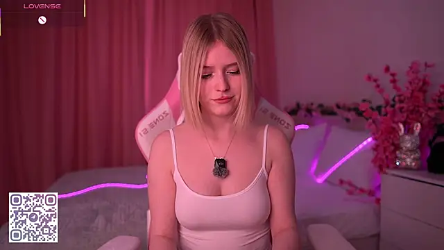 Snapshot of Dragonwind chatting on February 20, 2026, 6:19 am Dragonwind online show from February 20, 2026, 6:19 am