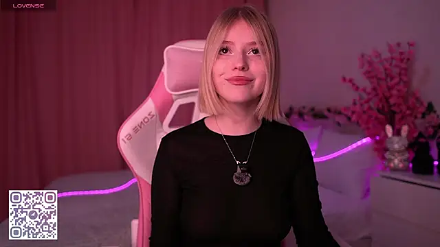 Snapshot of Dragonwind chatting on February 26, 2026, 8:42 pm Dragonwind online show from February 26, 2026, 8:42 pm