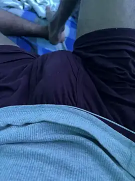 hard dick boy123 online show from March 6, 2025, 11:36 am