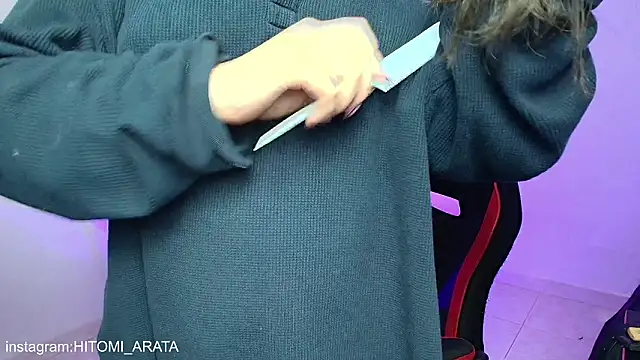 hitomi arata online show from February 12, 2026, 5:40 am