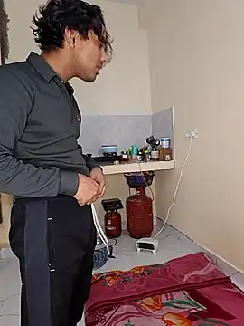 Snapshot of riya190 chatting on February 10, 2026, 5:45 pm riya190 online show from February 10, 2026, 5:45 pm