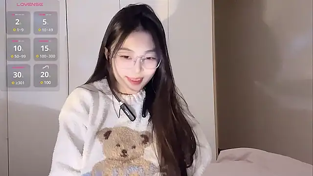 Snapshot of Sweet-Angel999 chatting on March 17, 2025, 1:29 pm Sweet-Angel999 online show from March 17, 2025, 1:29 pm