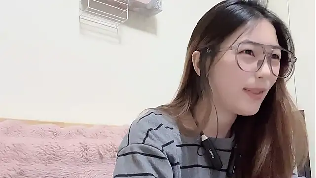 Sweet-Angel999 online show from February 20, 2026, 4:09 pm