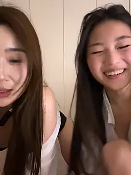 Snapshot of Sweet-Angel999 chatting on February 7, 2025, 6:02 pm Sweet-Angel999 online show from February 7, 2025, 6:02 pm