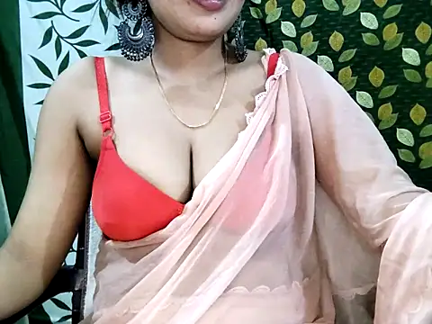 Aarvi Arora online show from October 4, 2025, 7:21 am