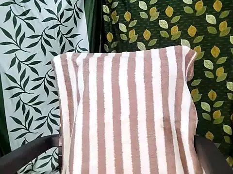 Aarvi Arora online show from September 22, 2025, 9:04 am